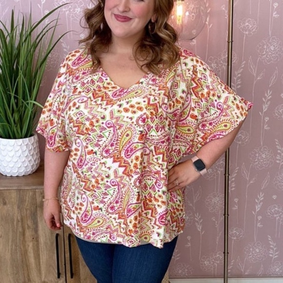 emily WONDER “On the Scene” Top - Picture 4 of 10